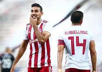 فيديو ثنائية أحمد كوكا تقود أولمبياكوس لتخطي أوفي كريت في الدوري اليوناني