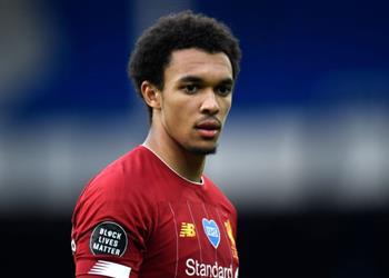 أرنولد شارة قيادة ليفربول تحفزني دائم ا وأتطلع لمزيد من الإنجازات مثل ميسي ورونالدو