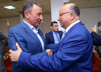 الأهلي يشكر محافظ القاهرة ويطالبه باستمرار مساندته لإنجاز مشروعات النادي