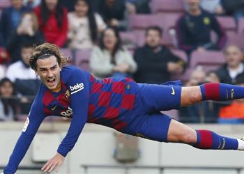 برشلونة يرد على عرضي مانشستر سيتي واليونايتد لضم جريزمان