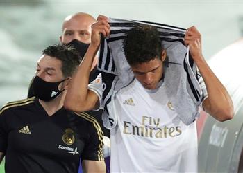 زيدان يثير القلق بشأن حالة فاران بعد إصابته في مباراة ريال مدريد وخيتافي