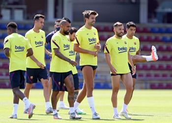 بيان رسمي برشلونة ي علن إصابة مدافعه قبل مباراة فياريال