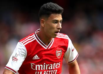 رسمي ا آرسنال يعلن تجديد عقد مارتينيلي