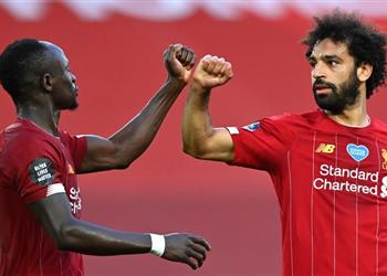 كلوب يكشف أسباب ثقته في عدم رحيل محمد صلاح وماني عن ليفربول