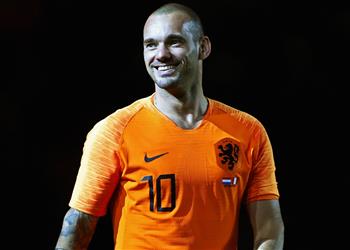 بعد روبن ناد هولندي يعرض على شنايدر العودة من الاعتزال