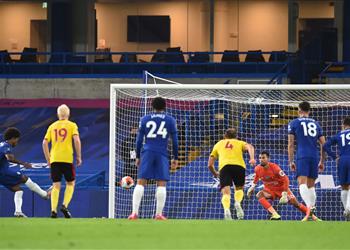 ويليان يدخل تاريخ تشيلسي بهدفه أمام واتفورد