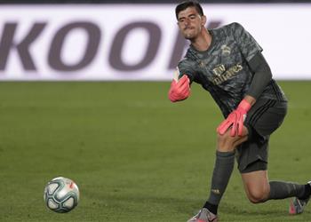 كورتوا اللعب بعيد ا عن سانتياجو برنابيو وبدون جماهير ريال مدريد شعور غريب