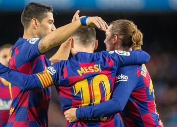 تشكيل برشلونة أمام فياريال جريزمان يعود أساسي ا وميسي وسواريز يقودان الهجوم