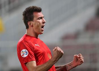 ثنائي الدوري الإيطالي يستعد للتفاوض مع ماندزوكيتش بعد فسخ عقده مع الدحيل