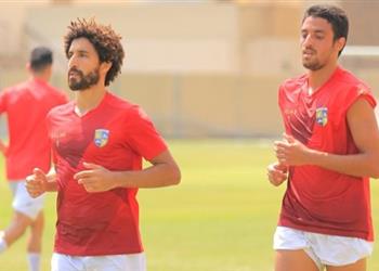 الأهلي يعرض 20 مليون ا وإعارة لاعبين مقابل طاهر محمد طاهر والمقاولون يتمسك بمطلبه