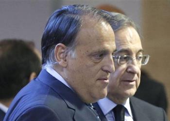 رئيس الليجا مكالمة بيريز أثرت على قرارات الـ VAR ولا يمكن ان نغفل الاخفاقات الصارخة