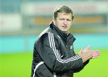 سكوب لن أتردد في الموافقة على التدريب بالدوري المصري