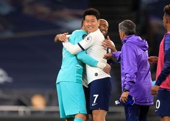 فيديو بعد مشادتهما لوريس يعانق سون هيونج عقب فوز توتنهام على إيفرتون
