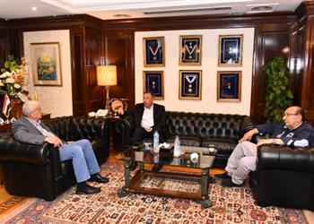 الأهلي يعلن التوصل لاتفاق نهائي مع المقاولون بشأن صفقة طاهر محمد طاهر