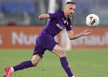 أولتراس فيورنتينا يهاجم ريبري بعد تعرضه للسرقة اغسل فمك قبل الحديث عن فلورنسا