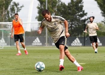 ماركا هازارد يسابق الزمن للحاق بمباراة ريال مدريد وديبورتيفو ألافيس