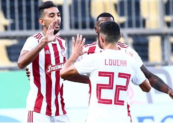 فيديو كوكا يسجل ثاني أهدافه في مباراة أولمبياكوس وأريس سالونيكا