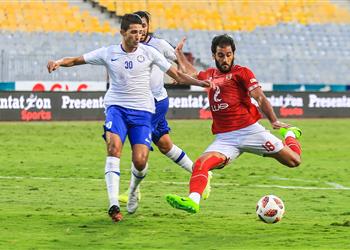 الأهلي يتفق مع مروان محسن على التجديد موسمين وهذا راتبه