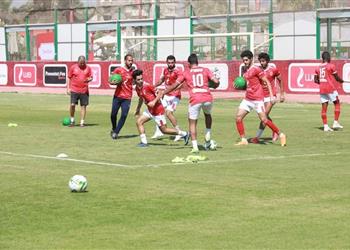 مران الأهلي فايلر يجتمع مع إكرامي ومشاركة أحمد الشيخ