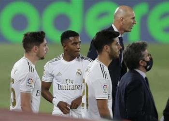 تشكيل ريال مدريد أمام ألافيس أسينسيو أساسي ا وبنزيما ورودريجو في الهجوم