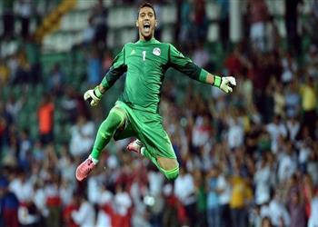 مسعد عوض التفويت للأهلي غير منطقي وتصريحي بأنني زمالكاوي دعابة