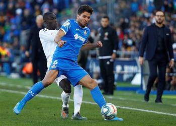 ليفربول يسعى لضم مدافع إسبانيول في الصيف