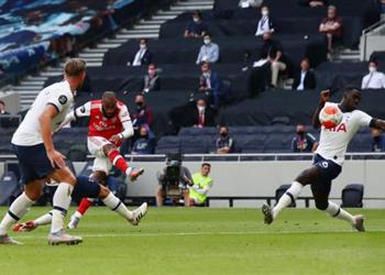 فيديو رقمان مميزان لـ لاكازيت وسون في مباراة آرسنال وتوتنهام