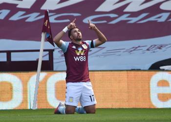 فيفا يبرز أرقام تريزيجيه بعد ثنائيته في مباراة أستون فيلا وكريستال بالاس