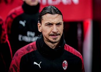 تشكيل مباراة ميلان ونابولي إبراهيموفيتش في مواجهة ميرتينز وإنسيني