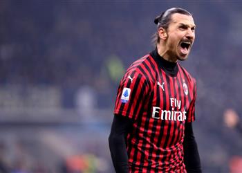 مدرب ميلان يفسر غضب إبراهيموفيتش أمام نابولي