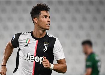 رقم تاريخي ينتظر كريستيانو رونالدو في مباراة يوفنتوس وساسولو