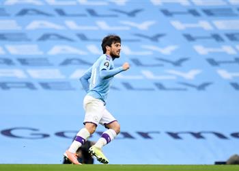 فيديو ديفيد سيلفا يحقق رقم ا مميز ا في مباراة مانشستر سيتي وبورنموث