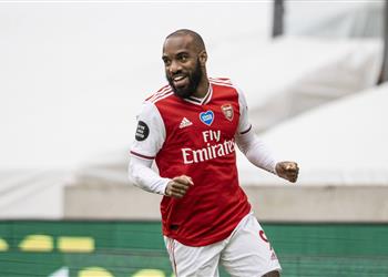 فيديو لاكازيت يستغل خطأ فادح من فان دايك ويسجل هدف التعادل لـ آرسنال أمام ليفربول