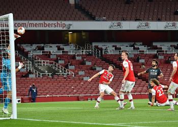 فيديو لقطة محمد صلاح وديفيد لويز تثير موجة من السخرية