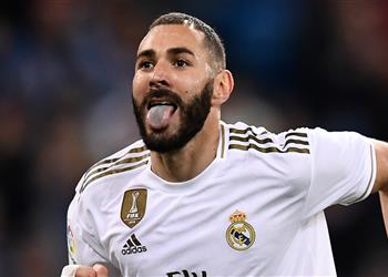 وكيله بنزيما السابق يكشف عن وجهته المقبل حال الرحيل عن ريال مدريد