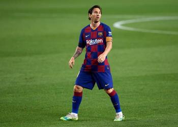 فيديو ميسي يسجل هدف التعادل لـ برشلونة من ركلة حرة رائعة أمام أوساسونا