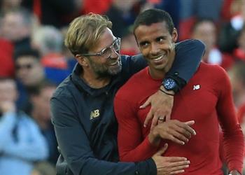 مدافع ليفربول الفوز بالبريميرليج أهم من دوري الأبطال وكلوب رقص بعد التتويج