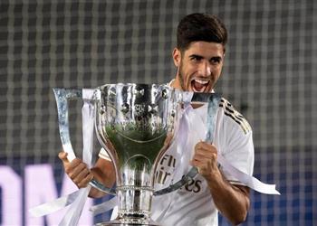 أسينسيو بعد التتويج بالدوري الإسباني لن أنسى هذه السنة المميزة