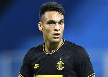 لاجازيتا تكشف موقف لاوتارو من الانتقال إلى مانشستر سيتي أو برشلونة