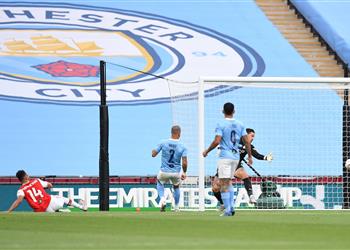 فيديو أوباميانج يسجل هدف آرسنال الأول أمام مانشستر سيتي في كأس الاتحاد