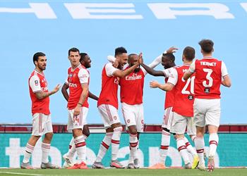 لاعب آرسنال يعتذر بعد احتفاله غير اللائق بالتأهل إلى نهائي كأس الاتحاد