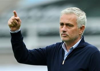 مورينيو أنا أكثر مدرب يتعرض للانتقاد في الدوري الإنجليزي وهذا الدليل