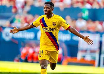 فيديو ميسي يصنع وفاتي يسجل هدف برشلونة الأول في ديبورتيفو ألافيس