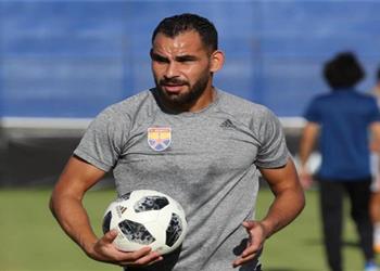 أحمد عيد أعتذر لـ أسر شهداء الأهلي وحسين الشحات يشعل الفتنة بين القطبين