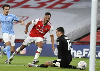 موندو أوباميانج يصدم آرسنال من جديد بسبب برشلونة