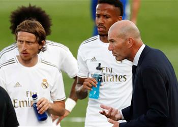 هل يعتزل في سانتياجو برنابيو مودريتش يوضح موقفه من الاستمرار مع ريال مدريد