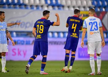 بالفيديو إنتر ميلان يتعادل مع فيورنتينا وروما يسحق سبال بسداسية في الدوري الإيطالي