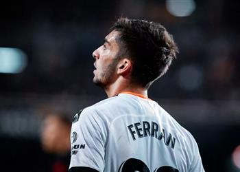 مانشستر سيتي يقترب من حسم صفقة فيران توريس