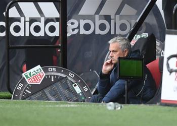 مورينيو يكشف رأيه في جائزة أفضل مدرب بالبريميرليج وإمكانية المشاركة في الدوري الأوروبي