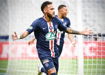 فيديو في ليلة إصابة مبابي نيمار يقود باريس سان جيرمان للتتويج بكأس فرنسا